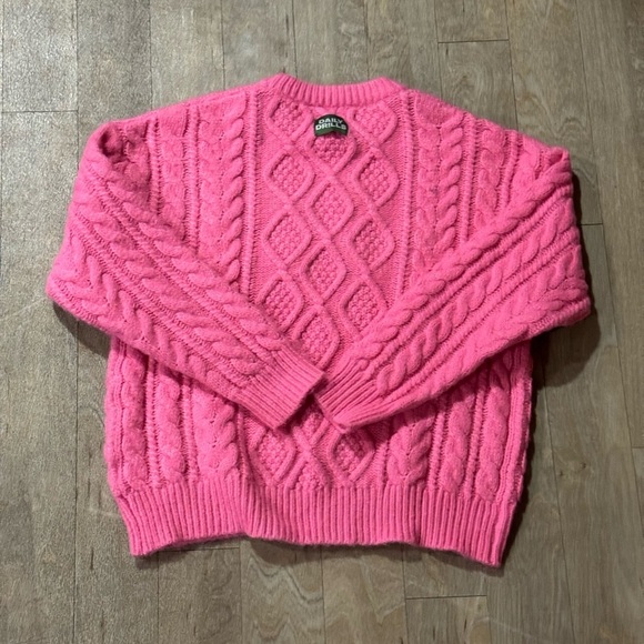 Daily Drills Sweaters - Daily Drills Vibrant Pint Cable Knit Crewneck Sweater Size XS/S